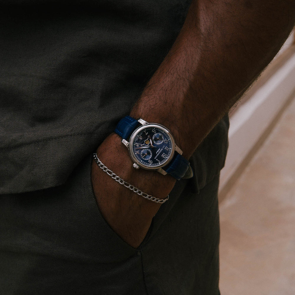 Sinclair Scotch: worn on the wrist