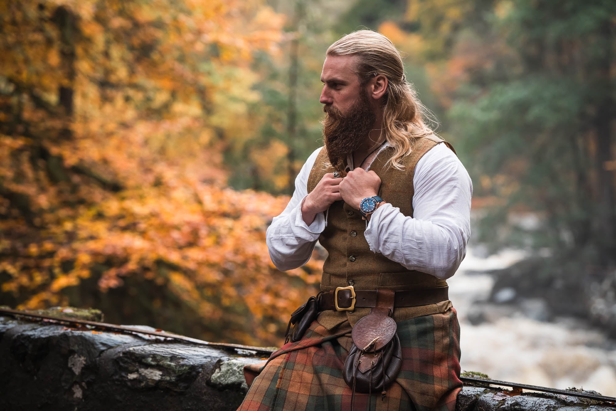 Oh Neil! Inbetweeners star Blake Harrison wearing the Rival Emerald